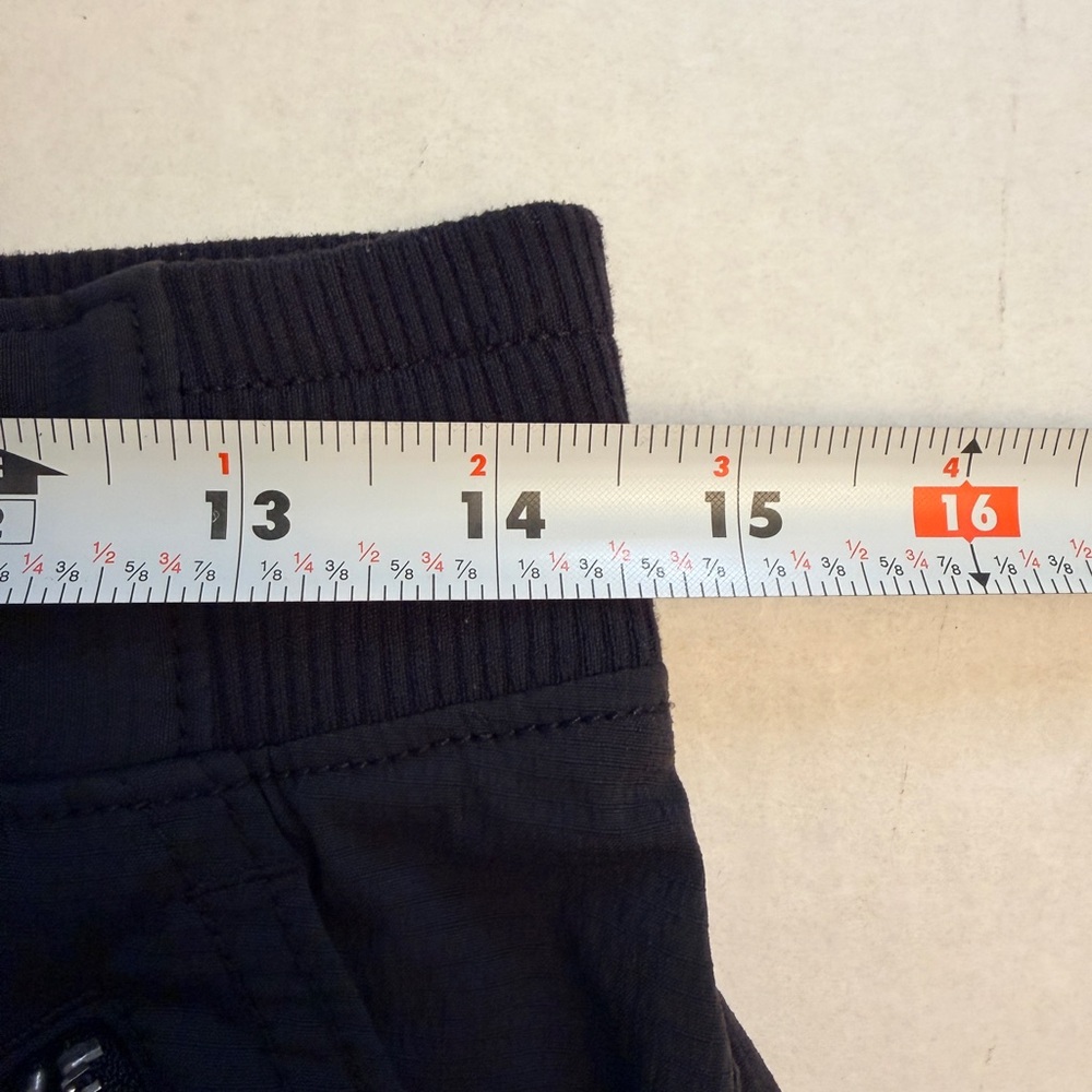 Athleta Size 4 Trekkie Shorts Black Nylon Stretch‎ Hiking Outdoor 9” Inseam - Picture 7 of 8
